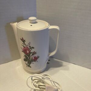 Vintage 1960s Floral White with roses Electric Teapot with original cord -japan